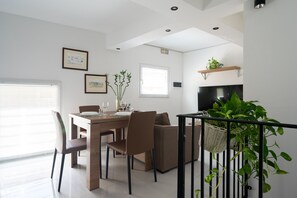 Toetasjesleilighet – city | Oppholdsområde | TV