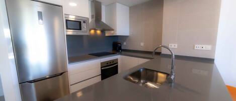 Frigorífic, microones, forn i rentaplats