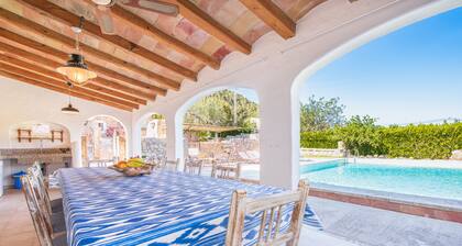 AINA CAN PONTICO Charming villa in Pollença