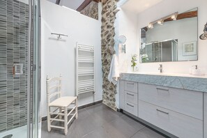 Dusche, Bidet