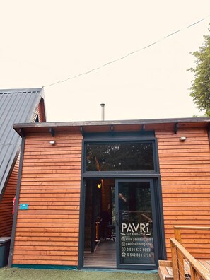 Reception - Pavri Suit Bungalov (Ardesen)