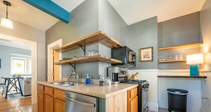 1st floor 2-bedroom with off-street parking