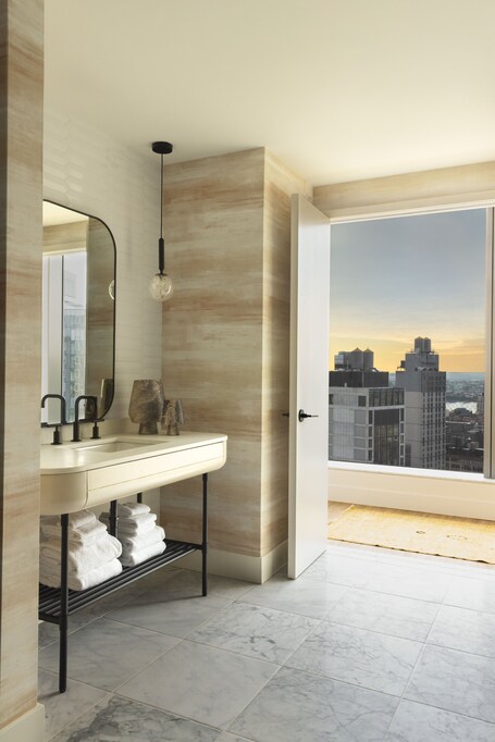 Virgin Hotels New York City - Image 26