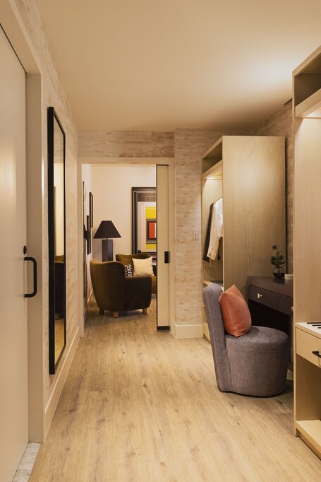 Virgin Hotels New York City - Image 35