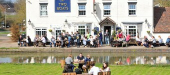Boutique Narrowboat in the heart of Warwickshire