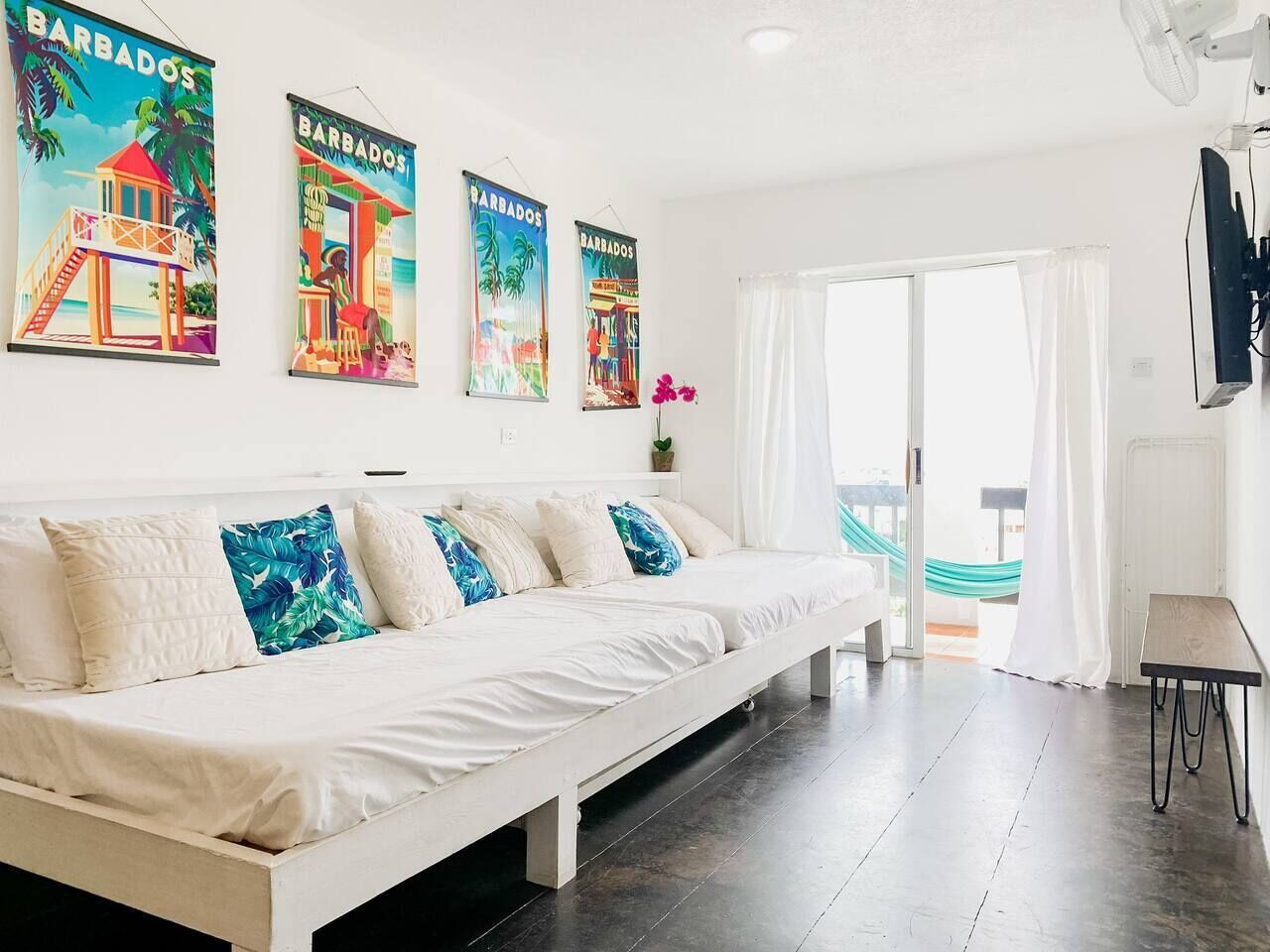 2 多间卧室、熨斗/熨衣板、WiFi、床单