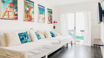 2 makuuhuonetta, silitysrauta/-lauta, Wi-Fi, vuodevaatteet