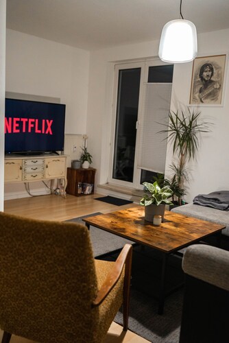 Ruhiges Apartment mit großem Balkon