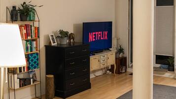 Smart-TV, Bücher, Drucker