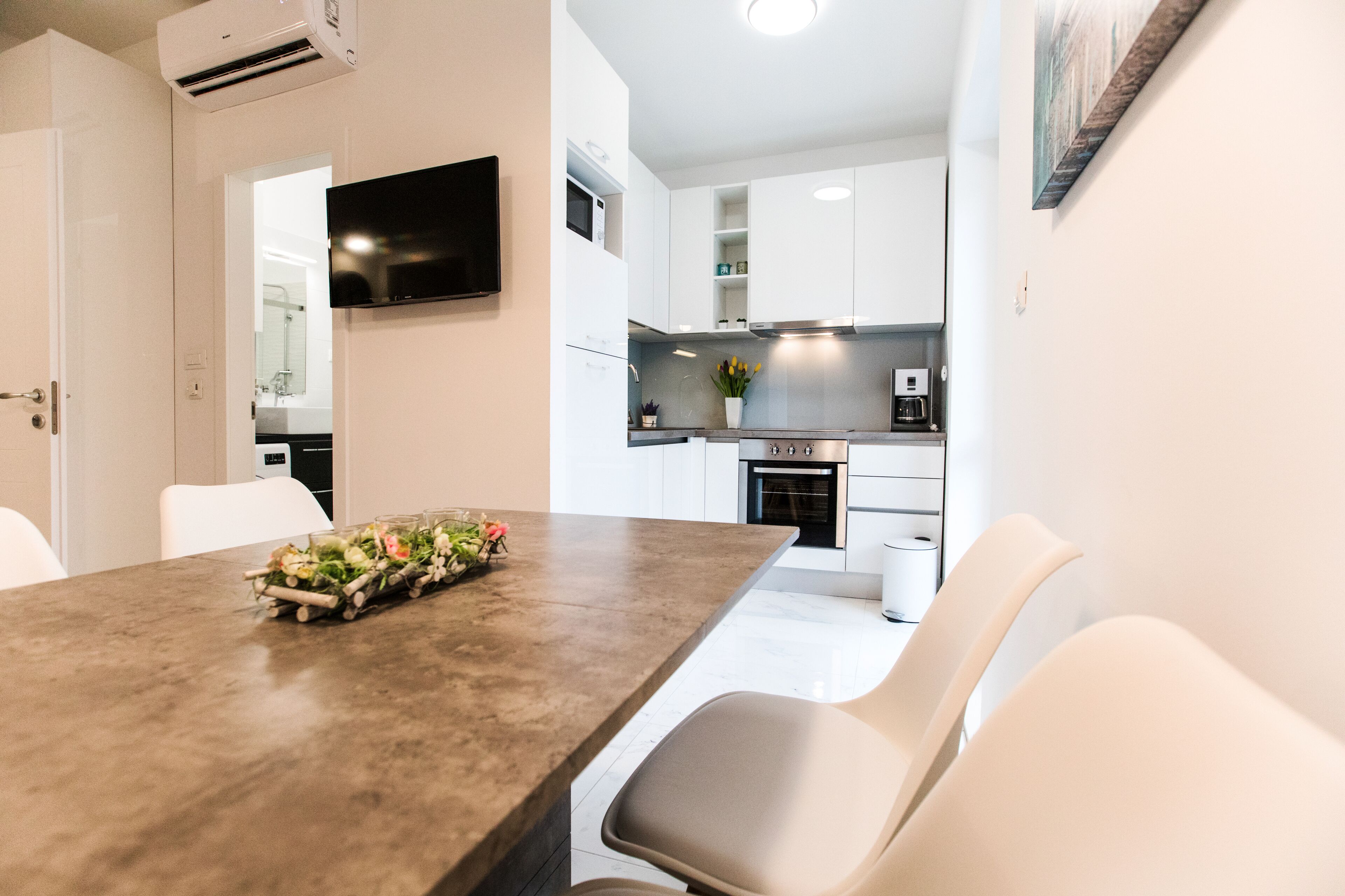 Leilighet – deluxe | Oppholdsområde | TV