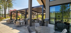 Dinner and brunch served - The Bradstan Boutique Hotel (Eldred)