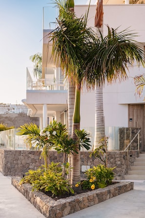 Garden - Grand Horizon Luxury Boutique Apartments (Mogan)