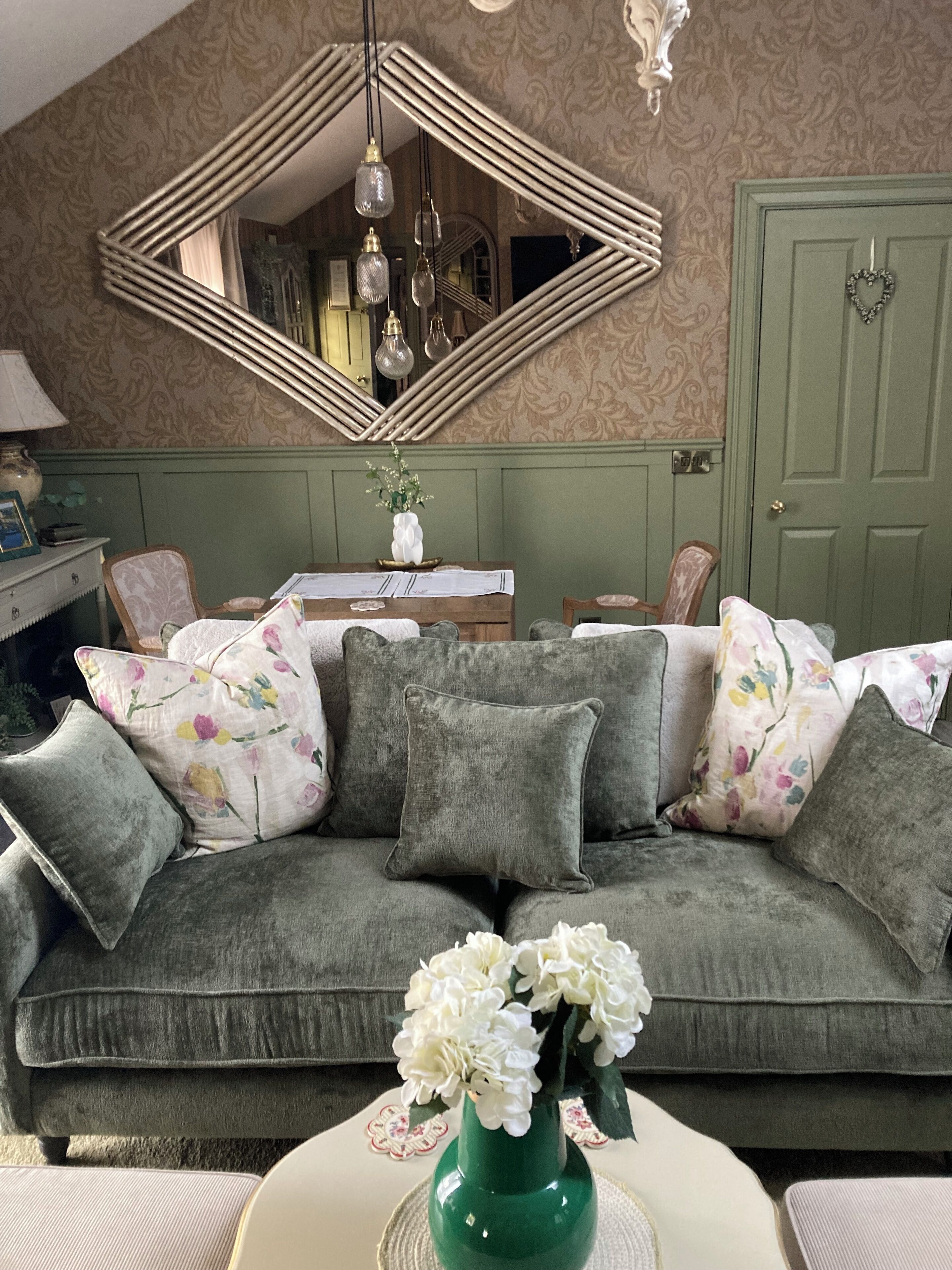 Deluxe-lejlighed | Opholdsområde | LED-tv, Netflix, streamingtjenester