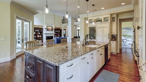 Private kitchen - 7 Loblolly (Hilton Head Island)
