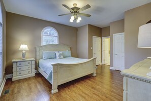 7 bedrooms, iron/ironing board, bed sheets - 15 North Forest Beach (Hilton Head Island)