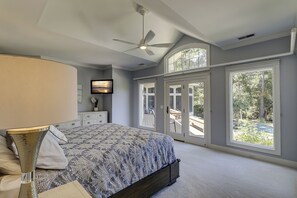 5 bedrooms, iron/ironing board, bed sheets - 8 Rum Row (Hilton Head Island)