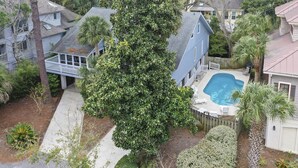 Pool - 30 Pelican (Hilton Head Island)