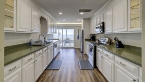Micro-ondas, fogão, cooktop, lava-louças