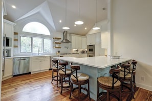 Microwave, oven, stovetop, dishwasher