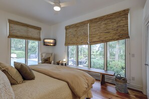6 dormitorios, tabla de planchar con plancha, ropa de cama