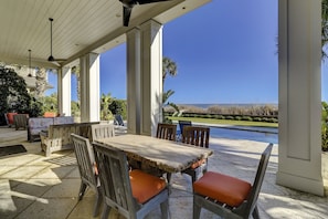 Outdoor dining - 18 Grey Widgeon (Hilton Head Island)
