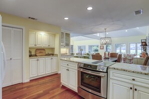 전자레인지, 오븐, 쿡탑, 식기 세척기