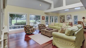 Unclassified image, 3 of 53, button - 16 Wisteria Lane (Hilton Head Island)