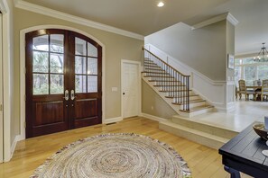 Interior - 13 Black Skimmer (Hilton Head Island)