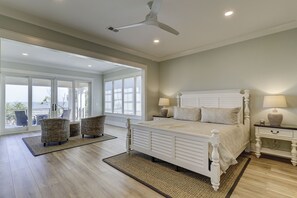 6 bedrooms, iron/ironing board, bed sheets - 19 Armada (Hilton Head Island)
