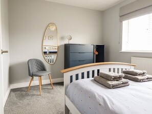 2 bedrooms, individually decorated, individually furnished, free WiFi