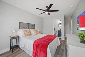 2 habitaciones, tabla de planchar con plancha y wifi gratis 