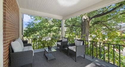 Zan Court Unit 1 · Mt Lookout Hideaway