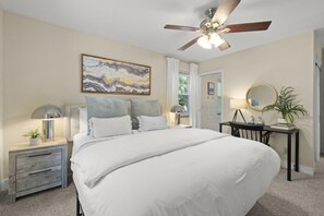 3 bedrooms, desk, iron/ironing board, WiFi - Zan Court Unit 1 · Mt Lookout Hideaway (Cincinnati)
