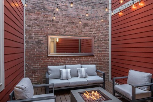 OTR Hideaway, Washington Park + Garage | Top House