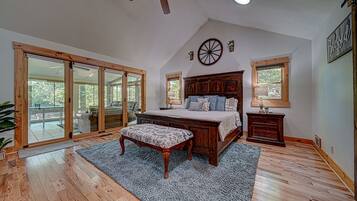 5 bedrooms, bed sheets