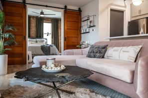 1 Schlafzimmer, Schreibtisch, Bügeleisen/Bügelbrett, kostenloses WLAN