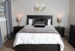 2 bedrooms, iron/ironing board, free WiFi, bed sheets