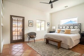 3 bedrooms, in-room safe, desk, iron/ironing board