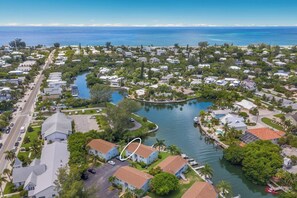 Unclassified image, 5 of 27, button