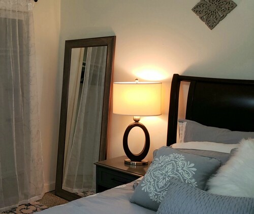 Whole 2br home with parking in quiet area