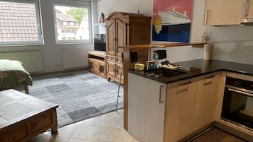 Kühlschrank, Herdplatte, Geschirrspüler