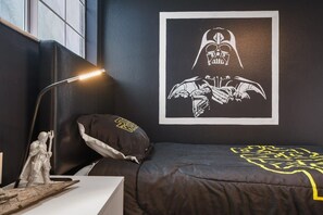 6 habitaciones, tabla de planchar con plancha, cuna de viaje y wifi 