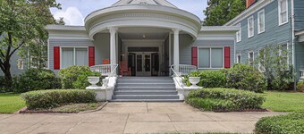 Historic "Battle House" Apartment - Uptown Columbus