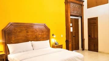 Superior Room, 1 King Bed | Desk, free WiFi, bed sheets