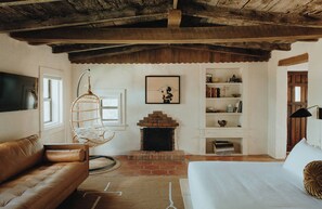 1 Schlafzimmer, BĂŒgeleisen/BĂŒgelbrett, kostenloses WLAN, BettwĂ€sche