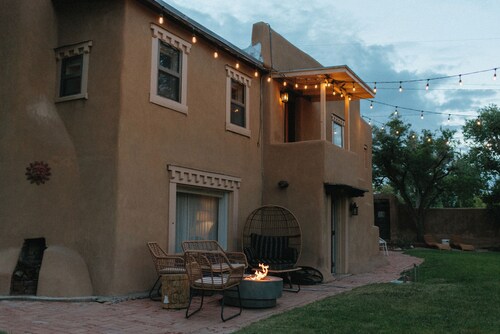 Hot Tub + Pool! Rattlesnake Suite at The Desert Compass in Old Town