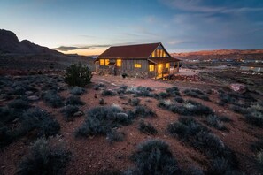Exterior - Hideout @ the Rim - Thelma & Louise Suite (Moab)