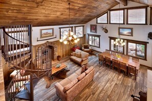 Fireplace, offices - Hideout @ the Rim - John Wayne Suite (Moab)