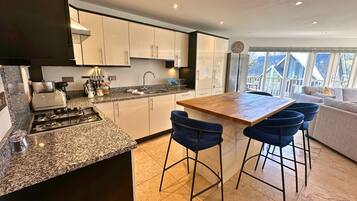 Microwave, dishwasher, highchair