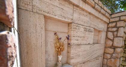 Apartments Jaklin - Studio Apartment with Balcony and Sea View